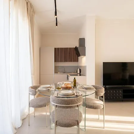 Panorama Sky Penthouse 3* Bari