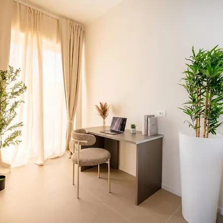 Panorama Sky Penthouse Apart-hotel