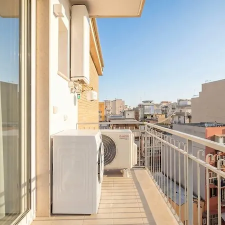 Panorama Sky Penthouse 3* Bari